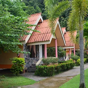 https://rim-khao-resort.koh-lantahotels.net