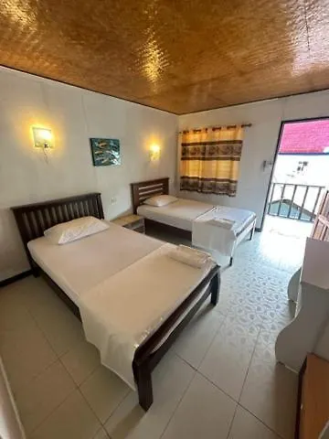 Lux Guesthouse Phi Phi Don 2*,